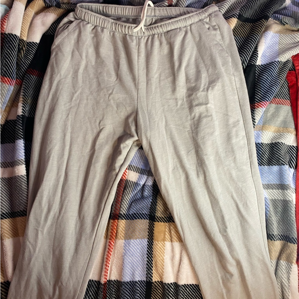 Thin Grey Sweatpants